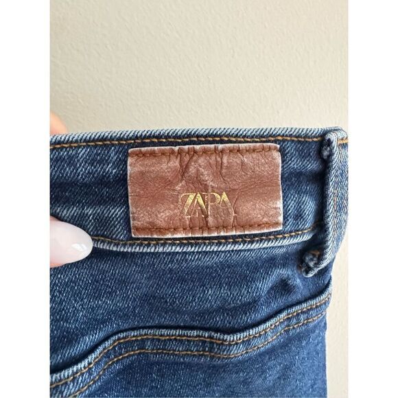 Zara Dark Denim Raw Hem Straight Ankle Length Jeans, Women’s Size 10 - Picture 10 of 11